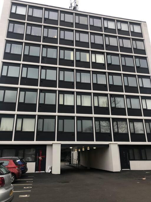 Entire Apartment / Nec / Resorts World / Birmingham Airport Sheldon  Esterno foto
